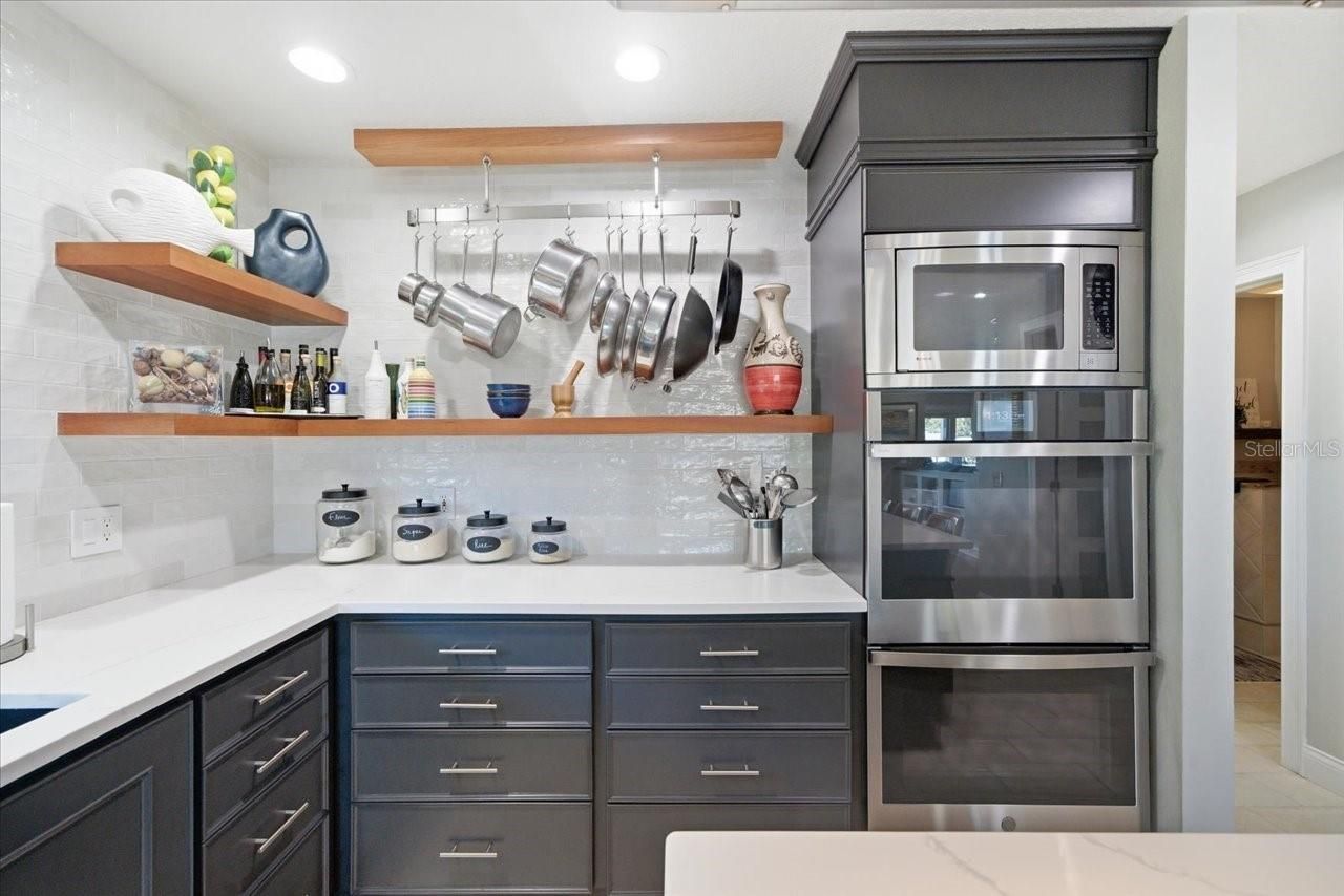 10705 Carrollwood Drive, Tampa, FL 33618 Photo