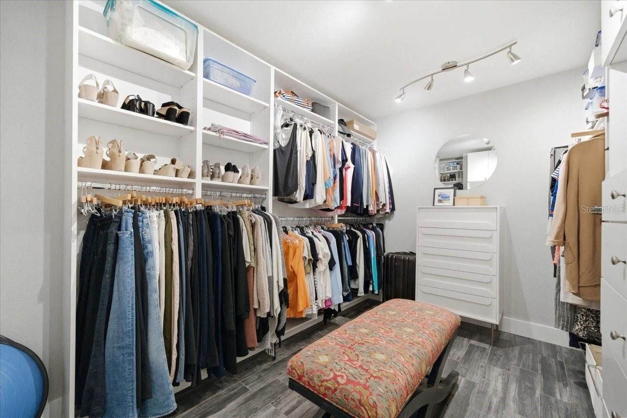 10705 Carrollwood Drive, Tampa, FL 33618 Photo