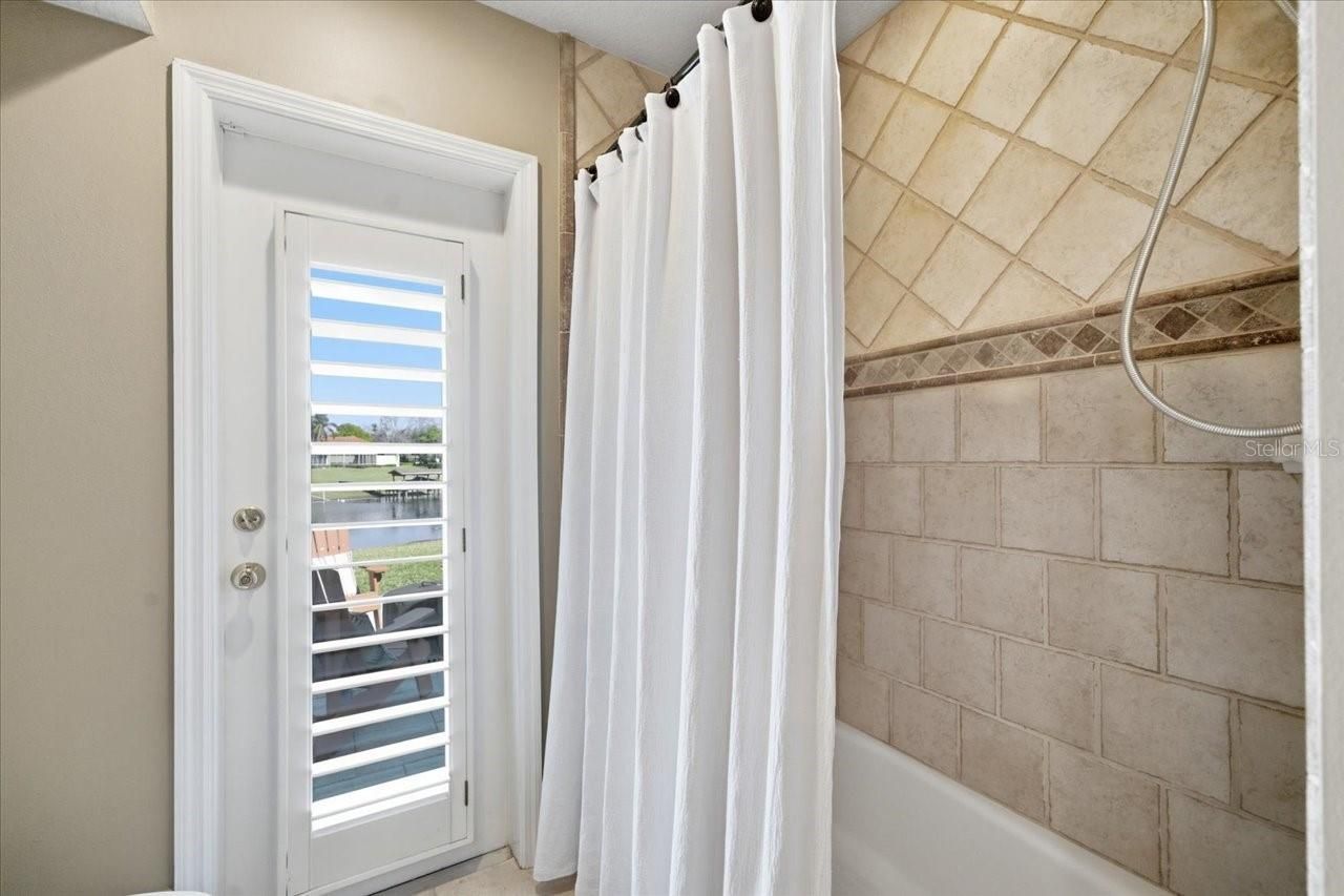 10705 Carrollwood Drive, Tampa, FL 33618 Photo