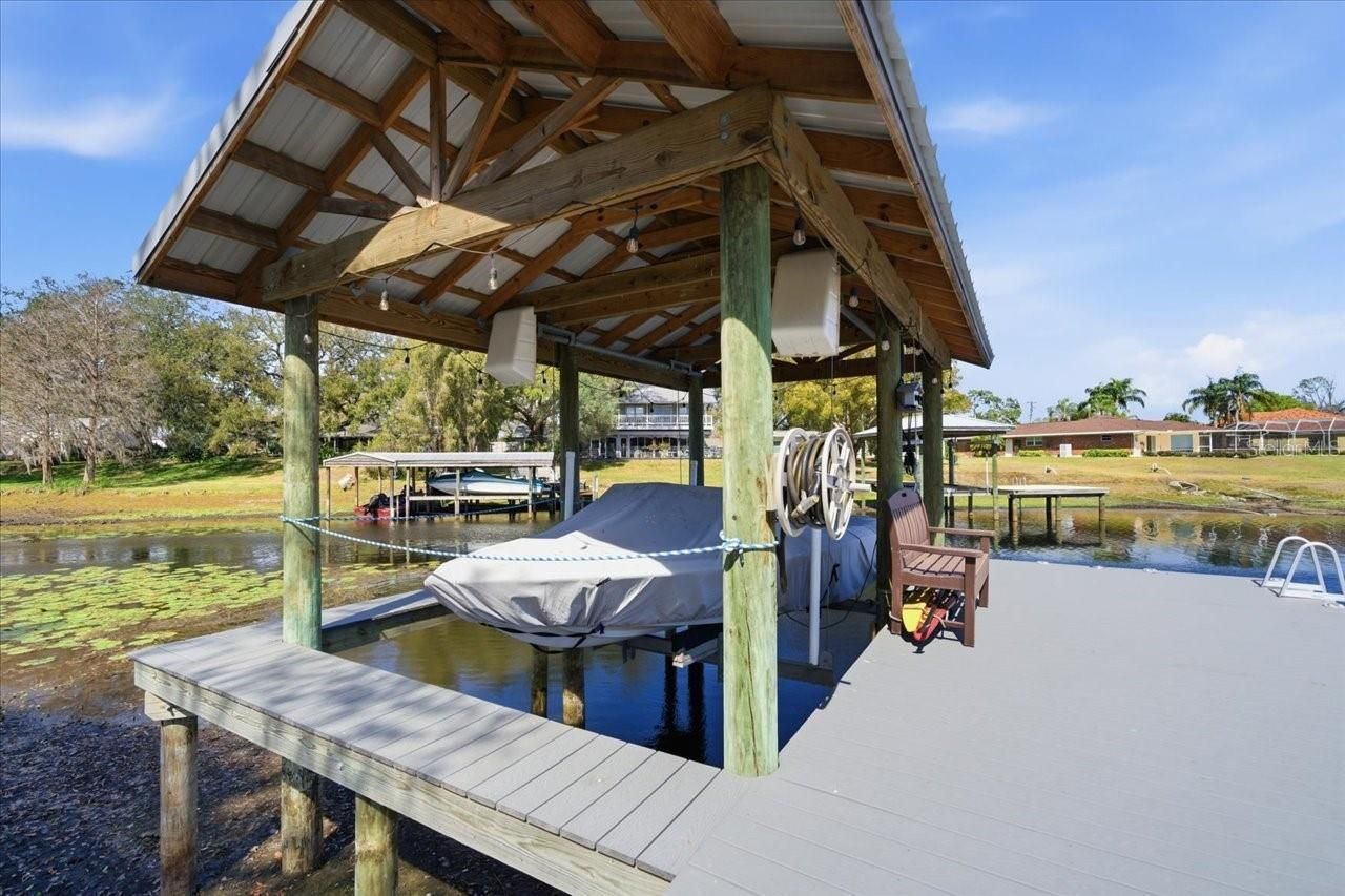 10705 Carrollwood Drive, Tampa, FL 33618 Photo