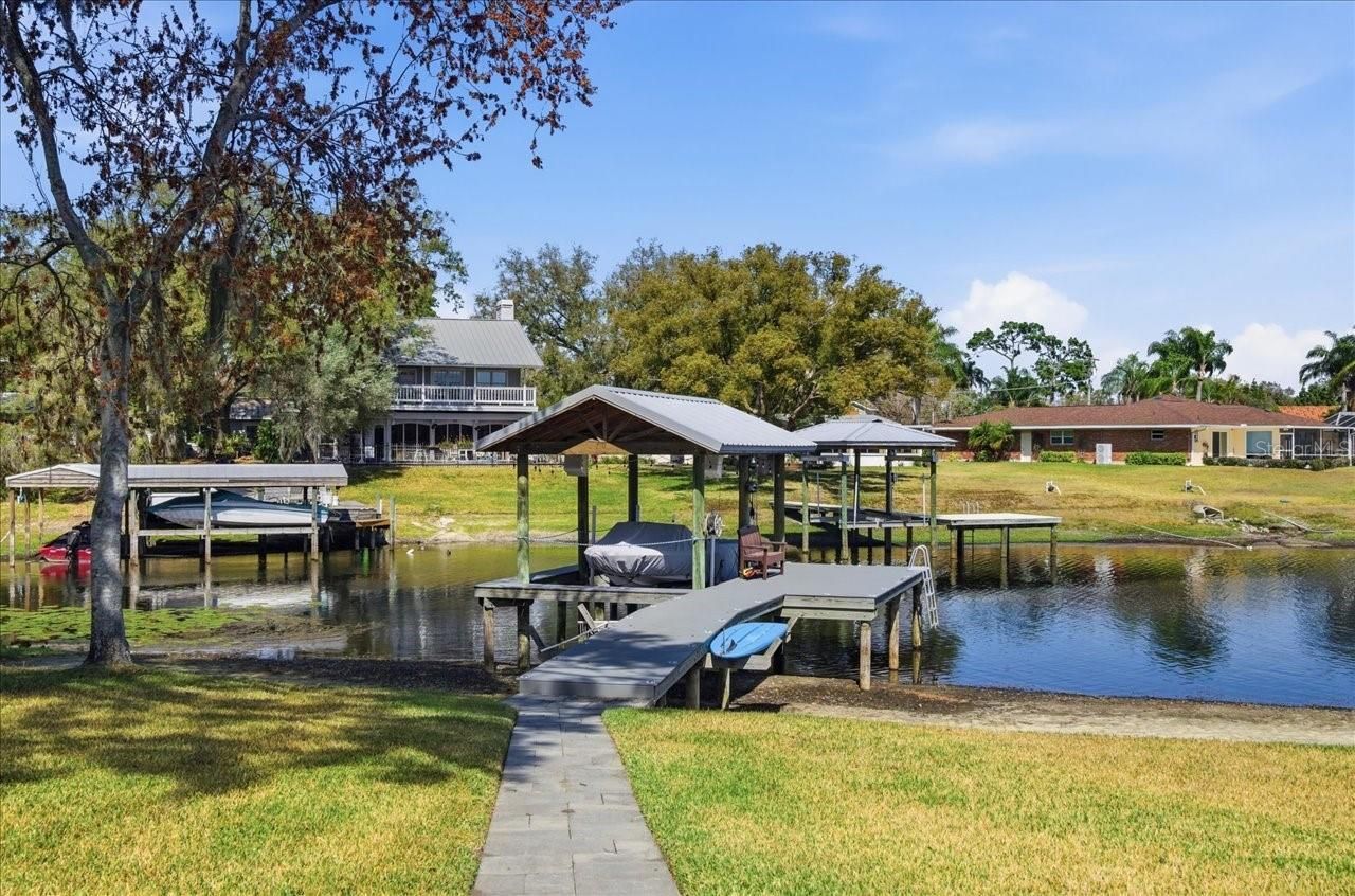 10705 Carrollwood Drive, Tampa, FL 33618 Photo