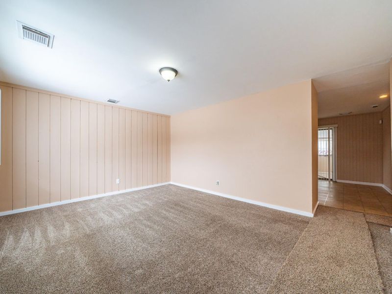 16 Hillgard Street, Dayton, OH 45426 Photo 2