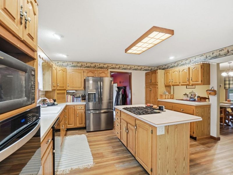 307 Ridge Crest Circle, Lima, OH 45801 Photo 17