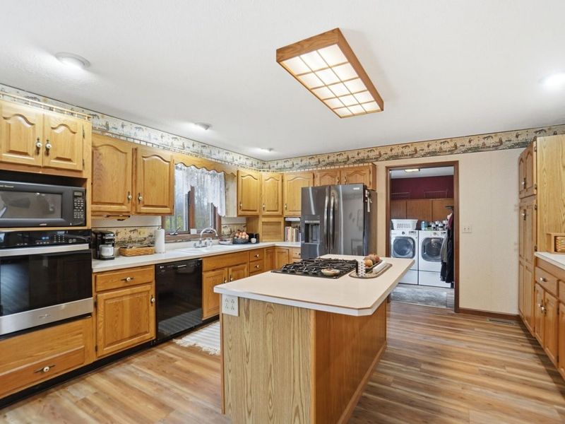 307 Ridge Crest Circle, Lima, OH 45801 Photo 18