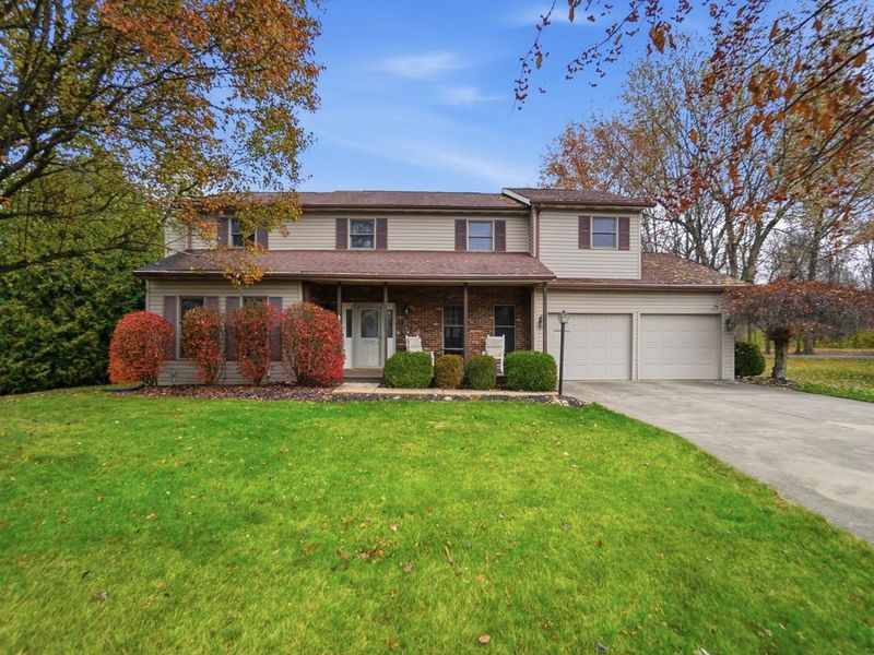 307 Ridge Crest Circle, Lima, OH 45801 Photo 3