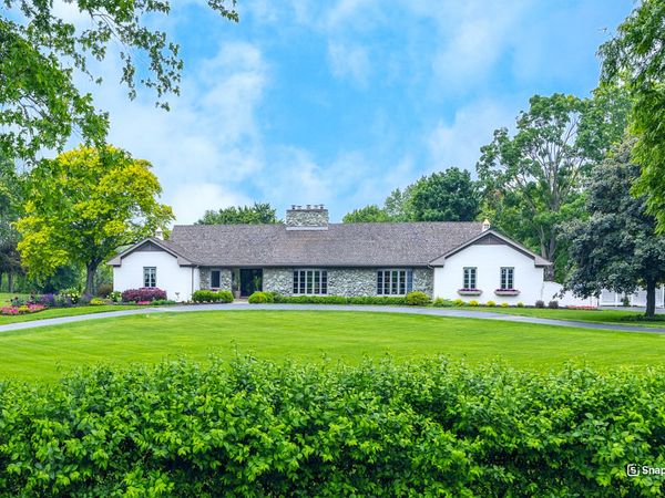 404 Caesar Drive, Barrington Hills, IL 60010