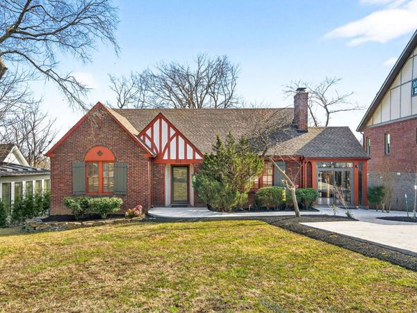 502 32nd Ave S, Nashville, TN 37212