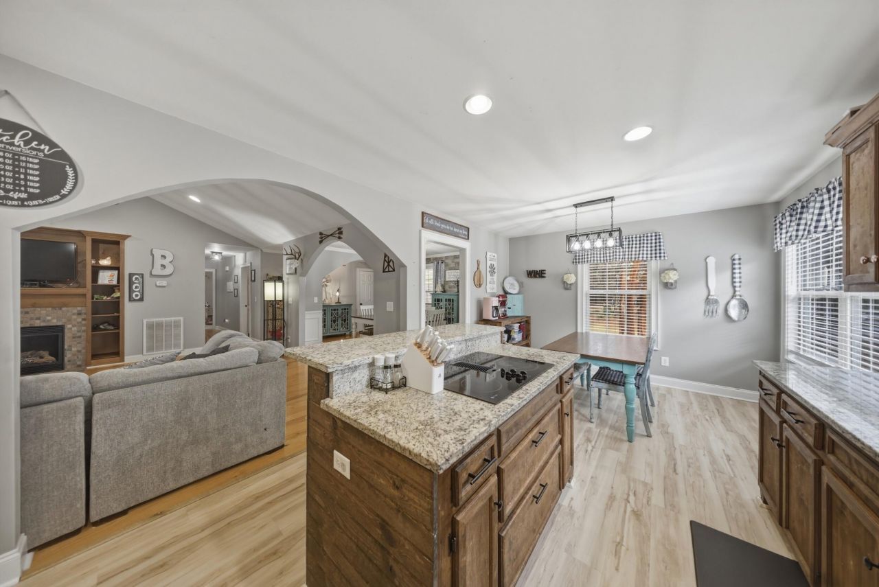 169 Belton Drive Photo 17