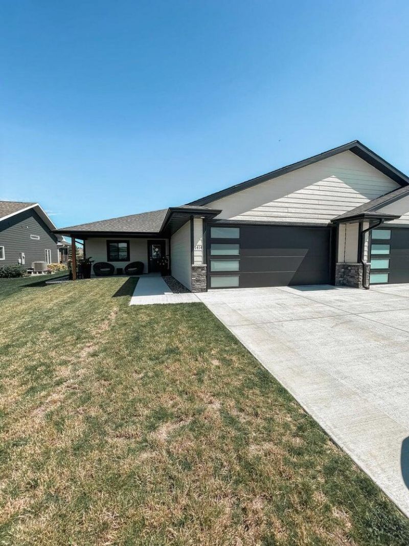 1414 W 20th Ave Mitchell, SD 57301