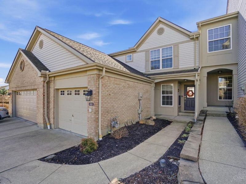 4019 Fieldsedge Drive, Mason, OH 45040 Photo 2