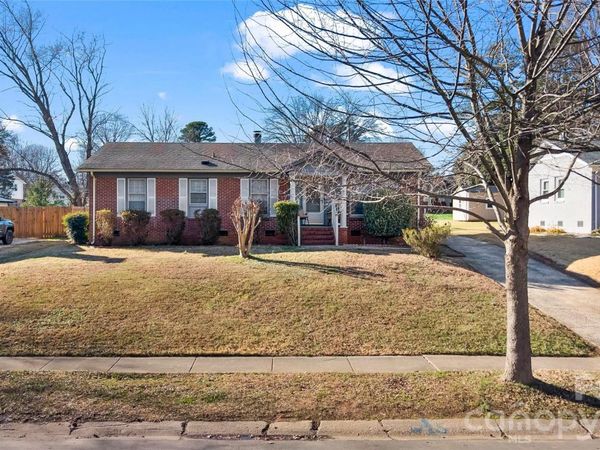 3535 Driftwood Drive, Charlotte, NC 28205