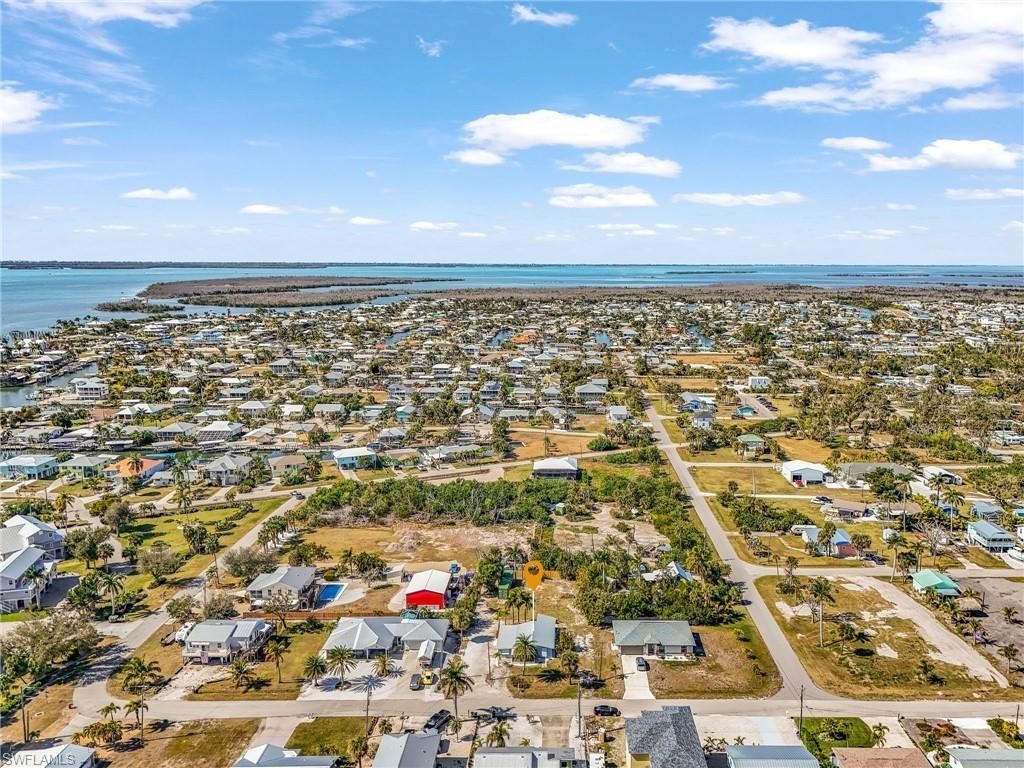 2371 Baybreeze St, Saint James City, FL 33956 Photo