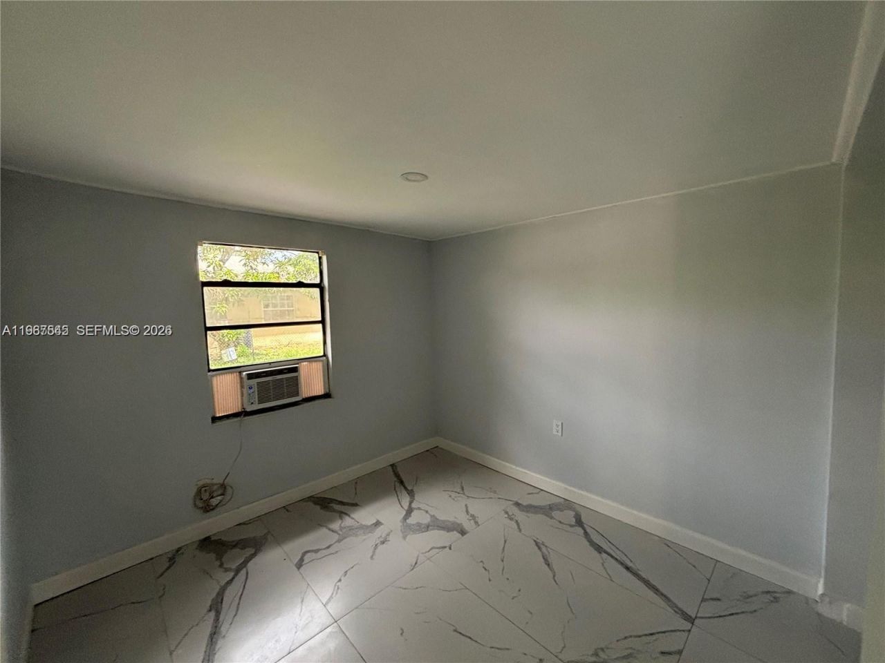 729 NW 19th Ave , Unit b, Fort Lauderdale, FL 33311 Photo