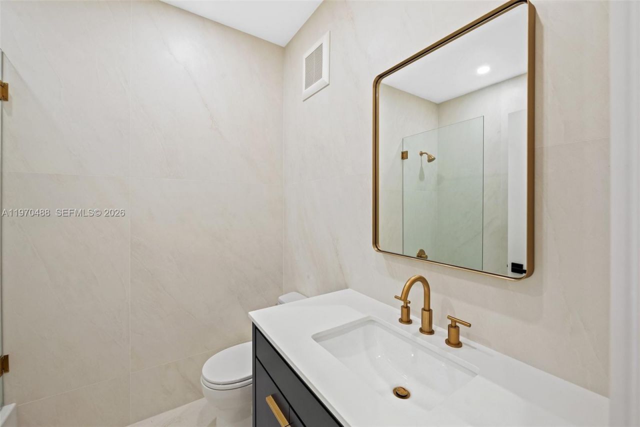 8511 NW 141st Ter , Unit 405, Miami Lakes, FL 33016 Photo