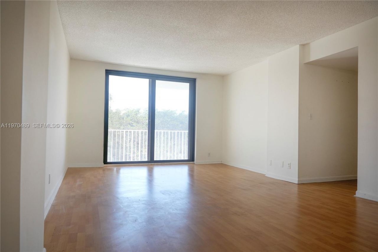 901 Hillcrest Dr, Unit 504, Hollywood, FL 33021 Photo
