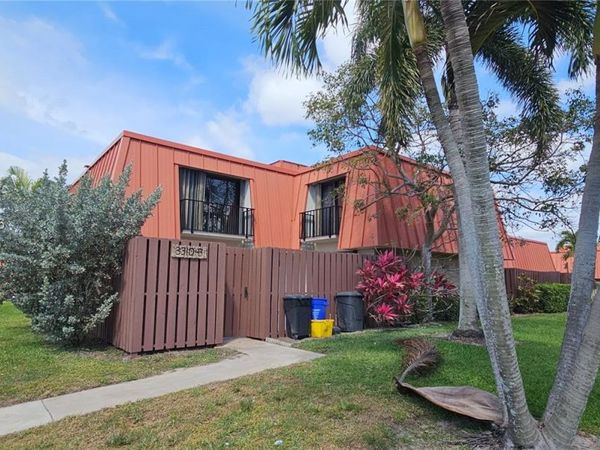 3310 S Meridian way , Unit B, Palm Beach Gardens, FL 33410