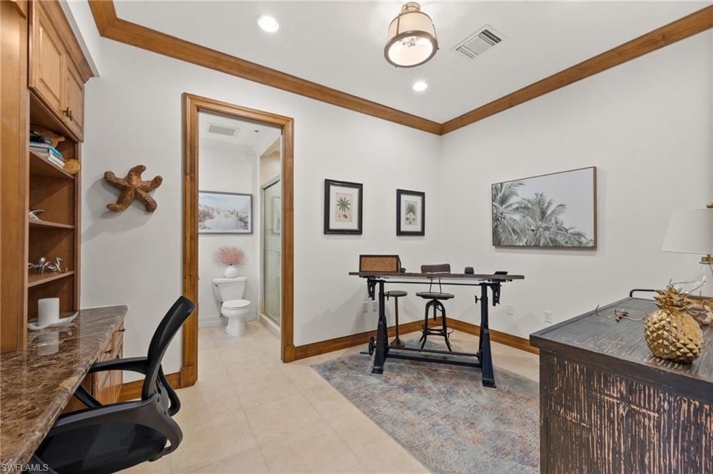 380 10th St S, Unit 202, Naples, FL 34102 Photo