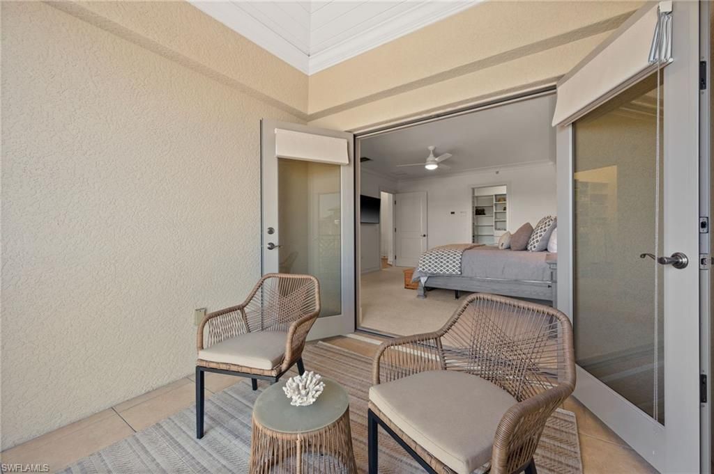 380 10th St S, Unit 202, Naples, FL 34102 Photo