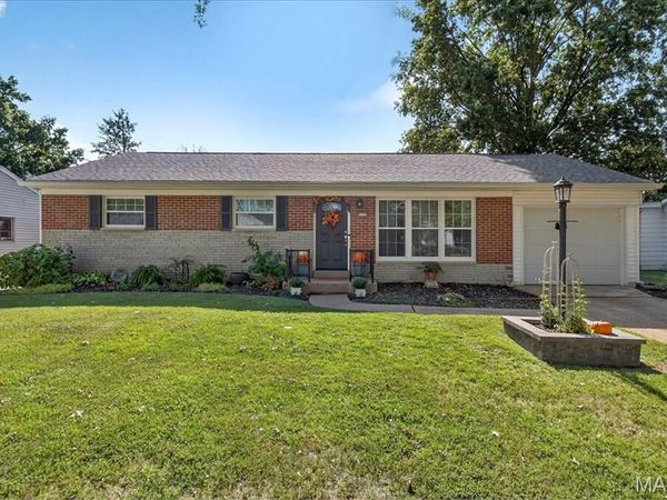 3228 Lin Tel Road, St Louis, MO 63125