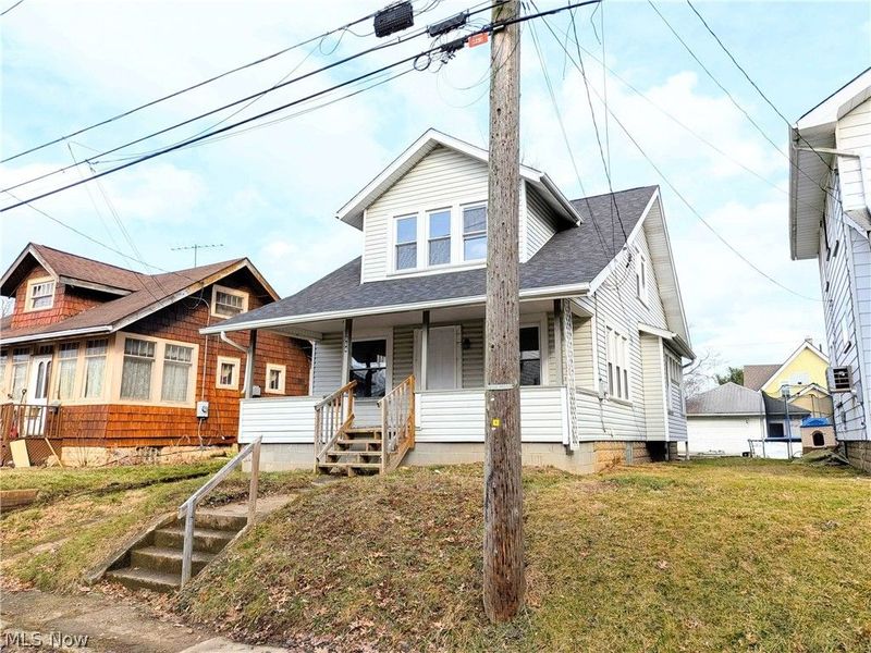 864 10th Street NE, Massillon, OH 44646 Photo 2