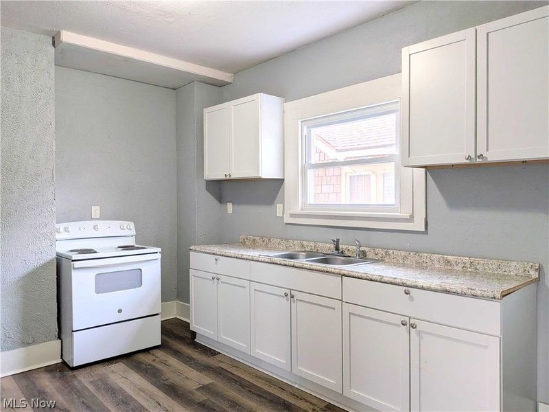 864 10th Street NE, Massillon, OH 44646 Photo 5