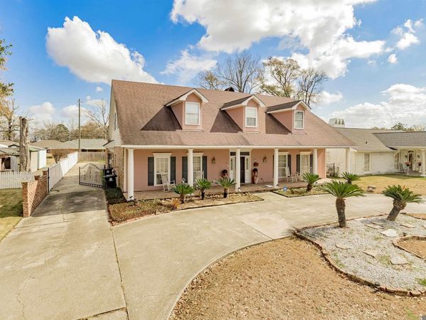 1022 Wooddale Blvd, Baton Rouge, LA 70806