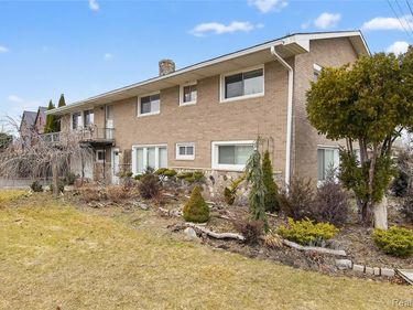 7975 Bendix Road, Genoa Twp, MI 48114