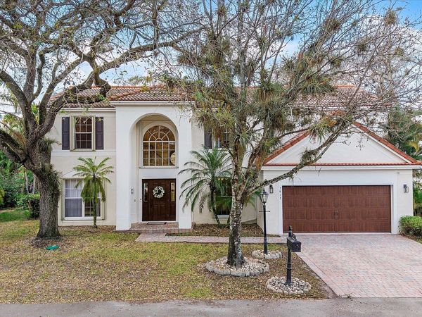 7617 Parkview Way, Coral Springs, FL 33065