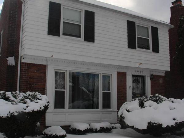 13427 Pembroke Avenue, Detroit, MI 48235