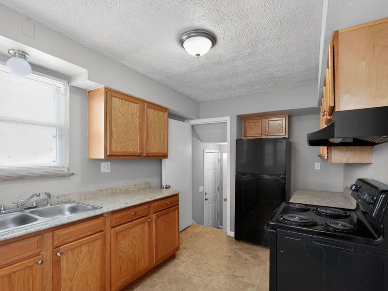 1568 Oakwood Avenue , Columbus, OH 43207 Photo 10