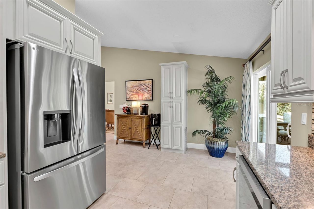 3406 Avenida Madera, Unit B, Bradenton, FL 34210 Photo
