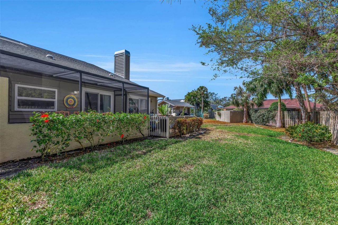 3406 Avenida Madera, Unit B, Bradenton, FL 34210 Photo