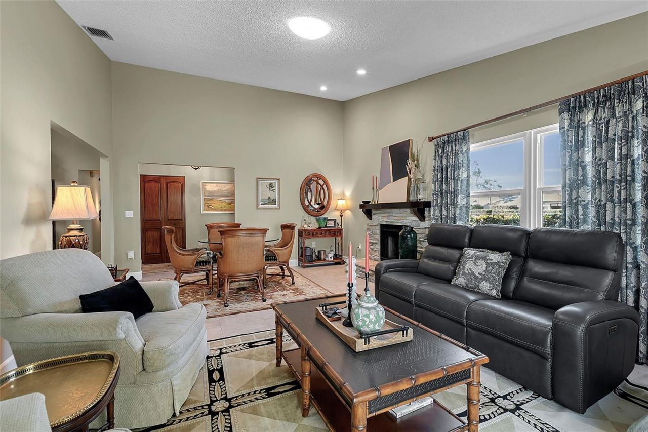 3406 Avenida Madera, Unit B, Bradenton, FL 34210 Photo