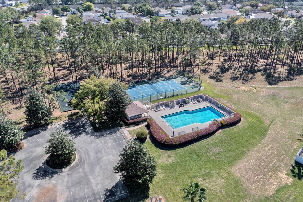 921 Oxford Drive, Davenport, FL 33897 Photo