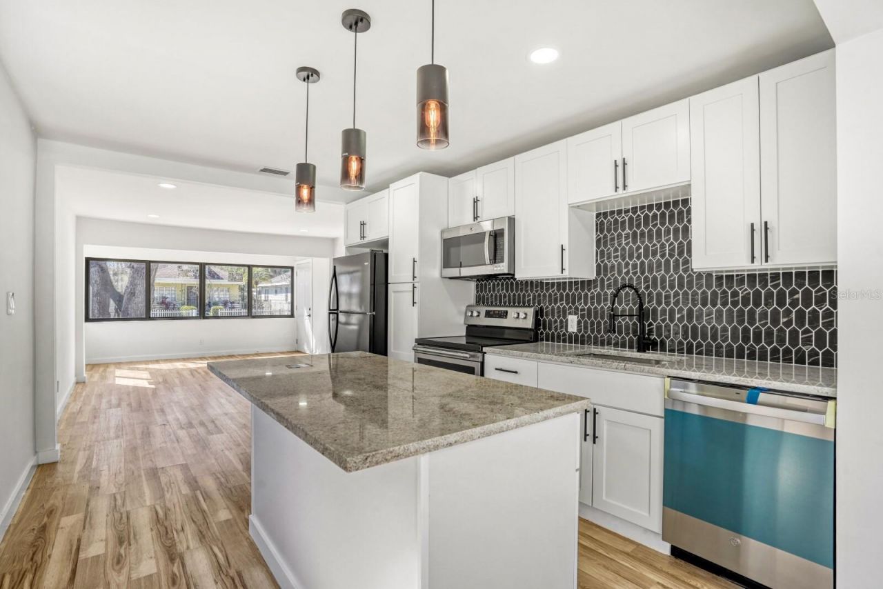 711 19th Avenue S, Saint Petersburg, FL 33705 Photo