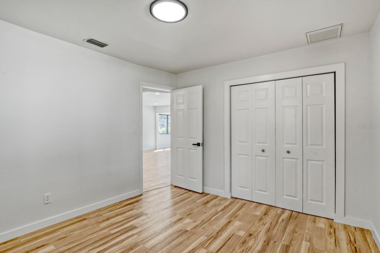 711 19th Avenue S, Saint Petersburg, FL 33705 Photo