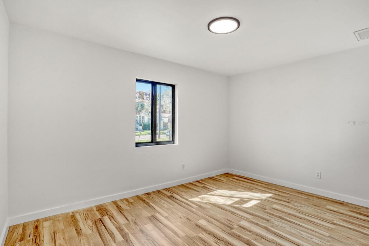 711 19th Avenue S, Saint Petersburg, FL 33705 Photo