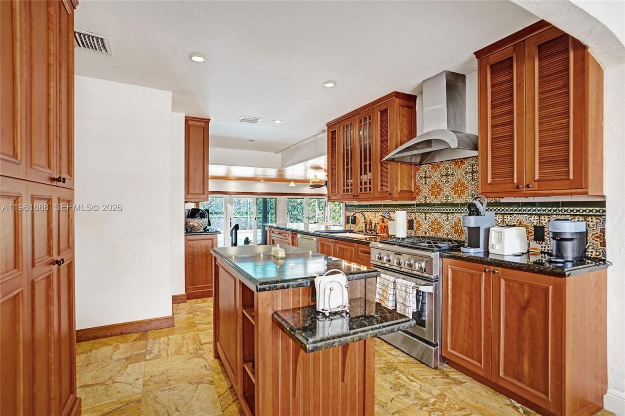 1247 NE 101st St, Miami Shores, FL 33138 Photo