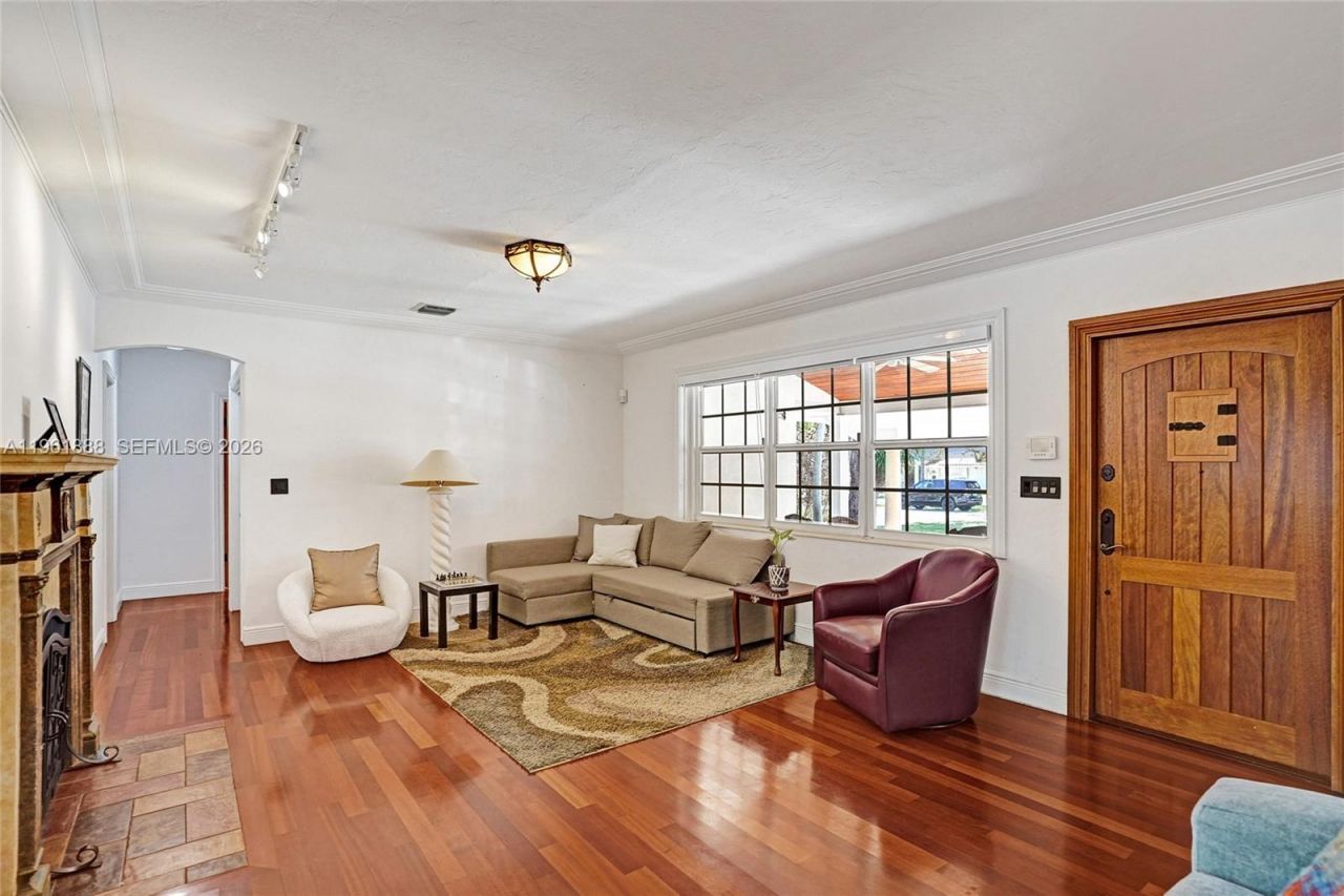 1247 NE 101st St, Miami Shores, FL 33138 Photo
