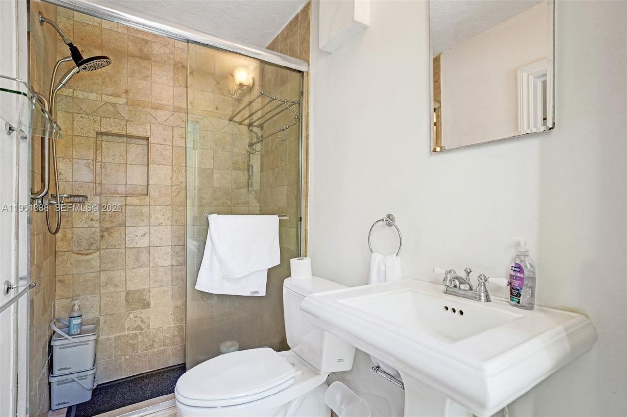 1247 NE 101st St, Miami Shores, FL 33138 Photo