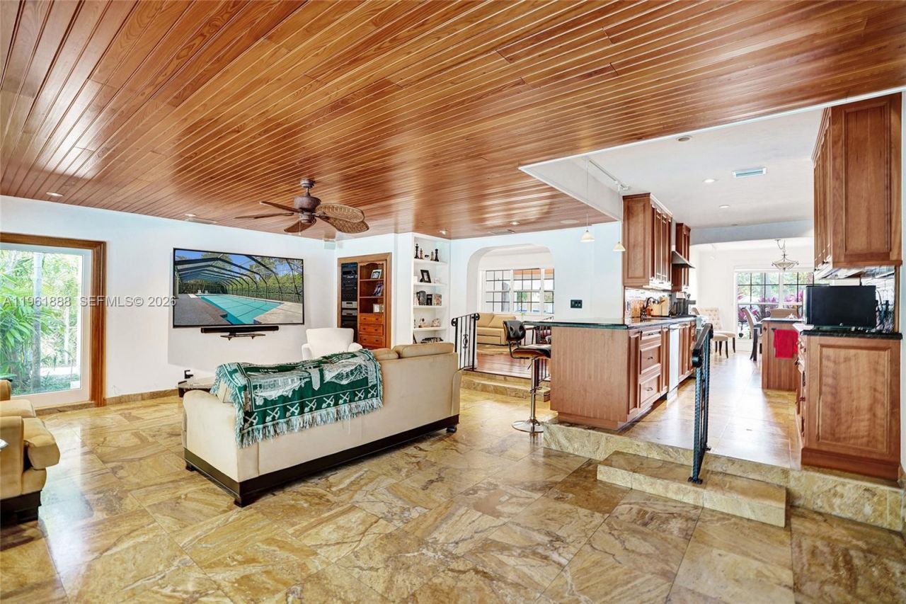 1247 NE 101st St, Miami Shores, FL 33138 Photo