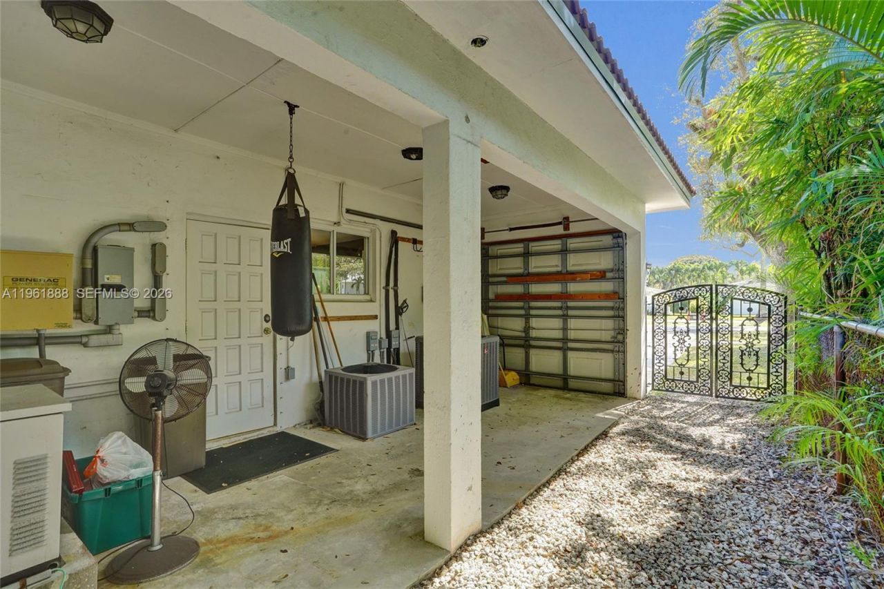 1247 NE 101st St, Miami Shores, FL 33138 Photo