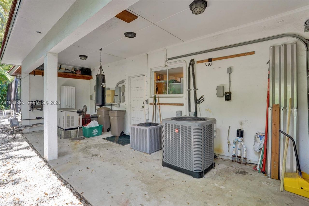 1247 NE 101st St, Miami Shores, FL 33138 Photo