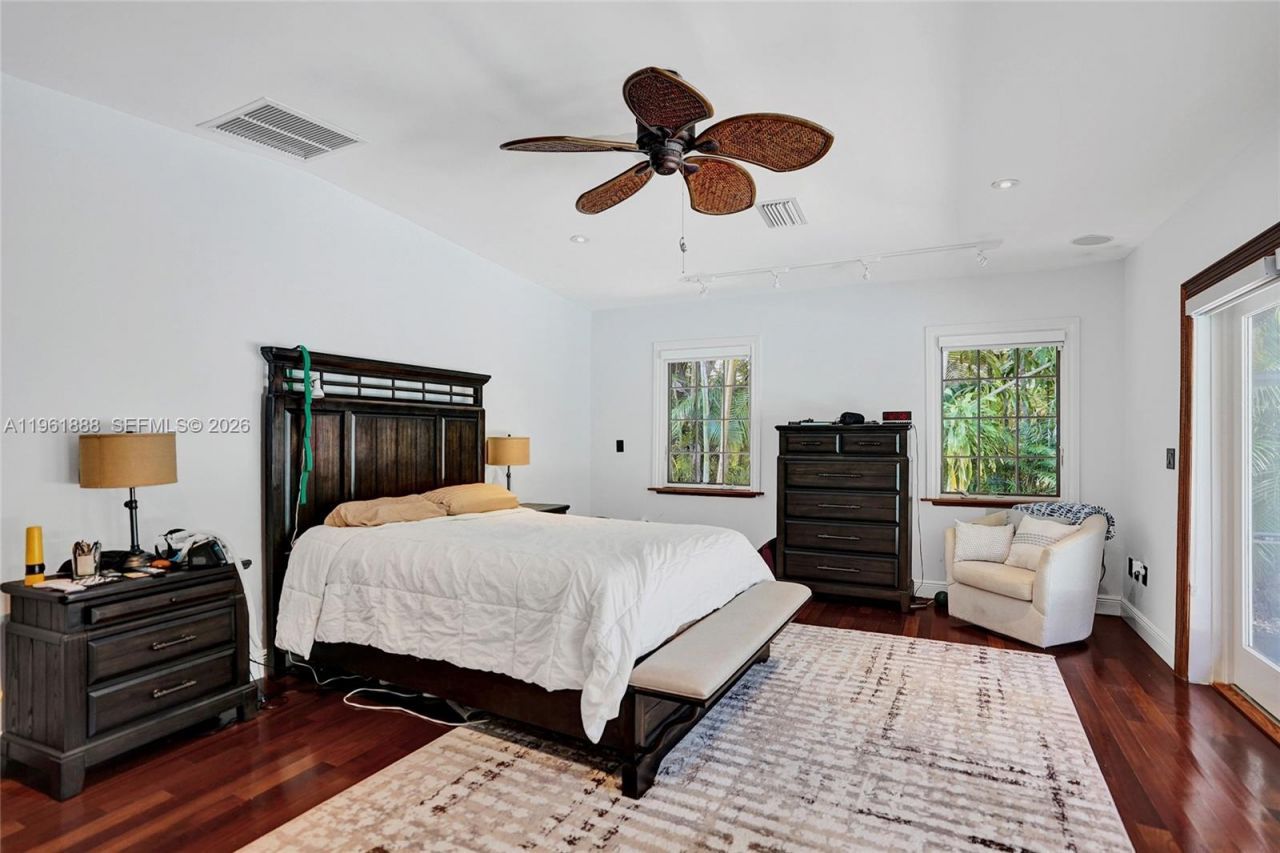 1247 NE 101st St, Miami Shores, FL 33138 Photo