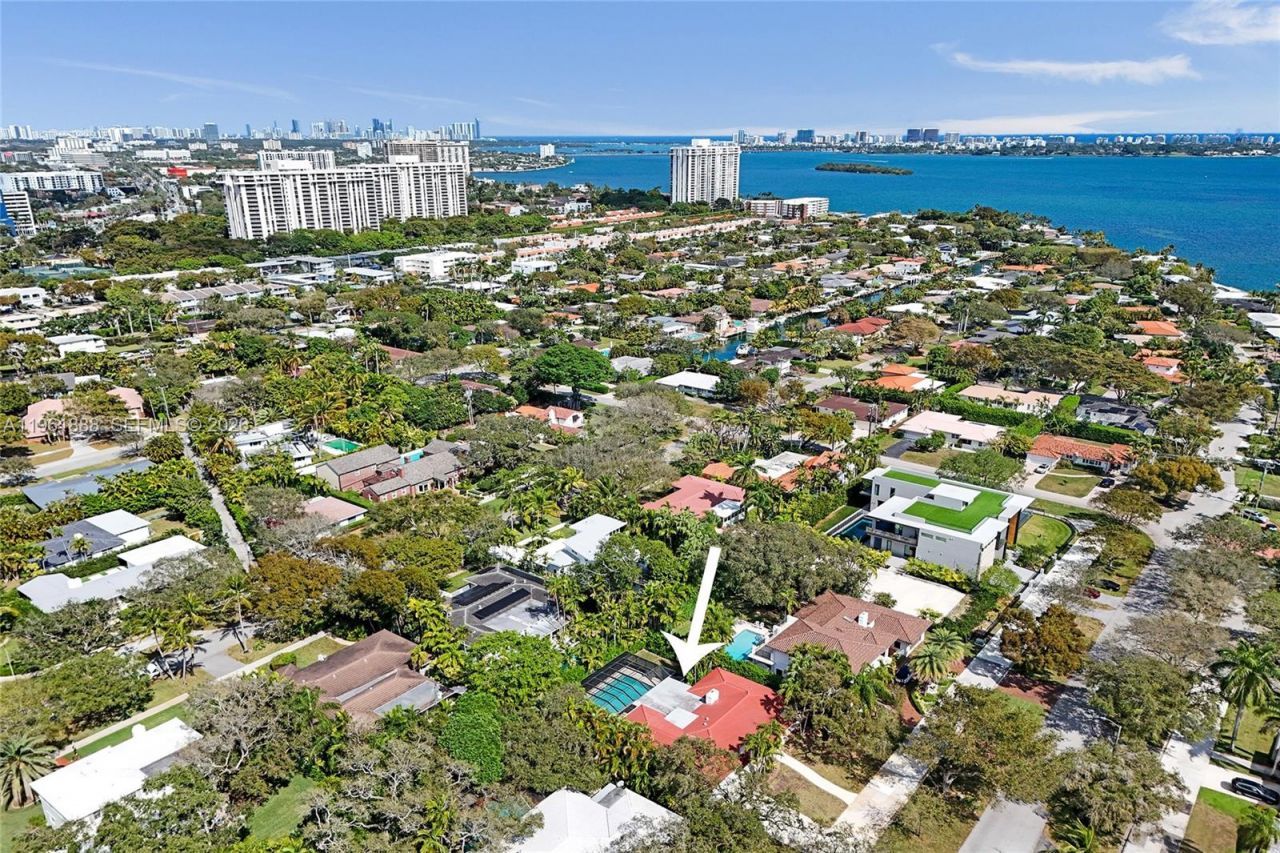 1247 NE 101st St, Miami Shores, FL 33138 Photo