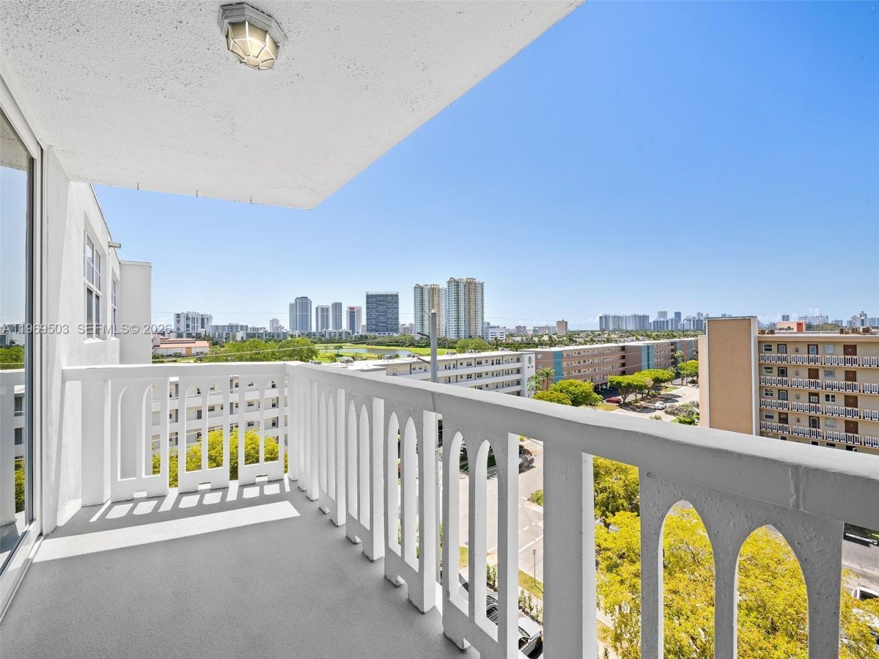 401 NE 14th Ave, Unit 808, Hallandale Beach, FL 33009 Photo