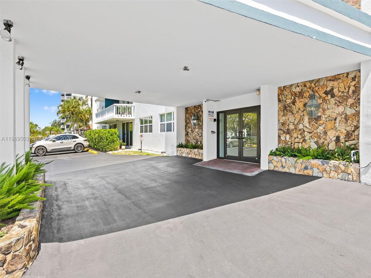 401 NE 14th Ave, Unit 808, Hallandale Beach, FL 33009 Photo