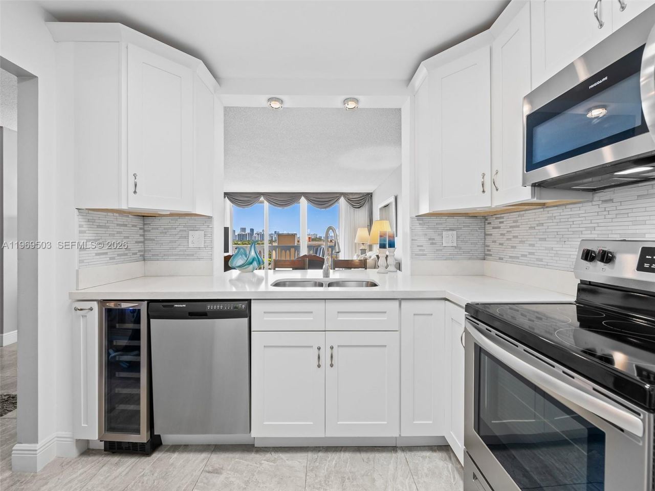 401 NE 14th Ave, Unit 808, Hallandale Beach, FL 33009 Photo