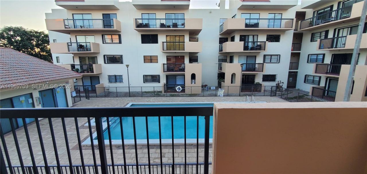 995 SW 84th Ave , Unit 218, Miami, FL 33144 Photo