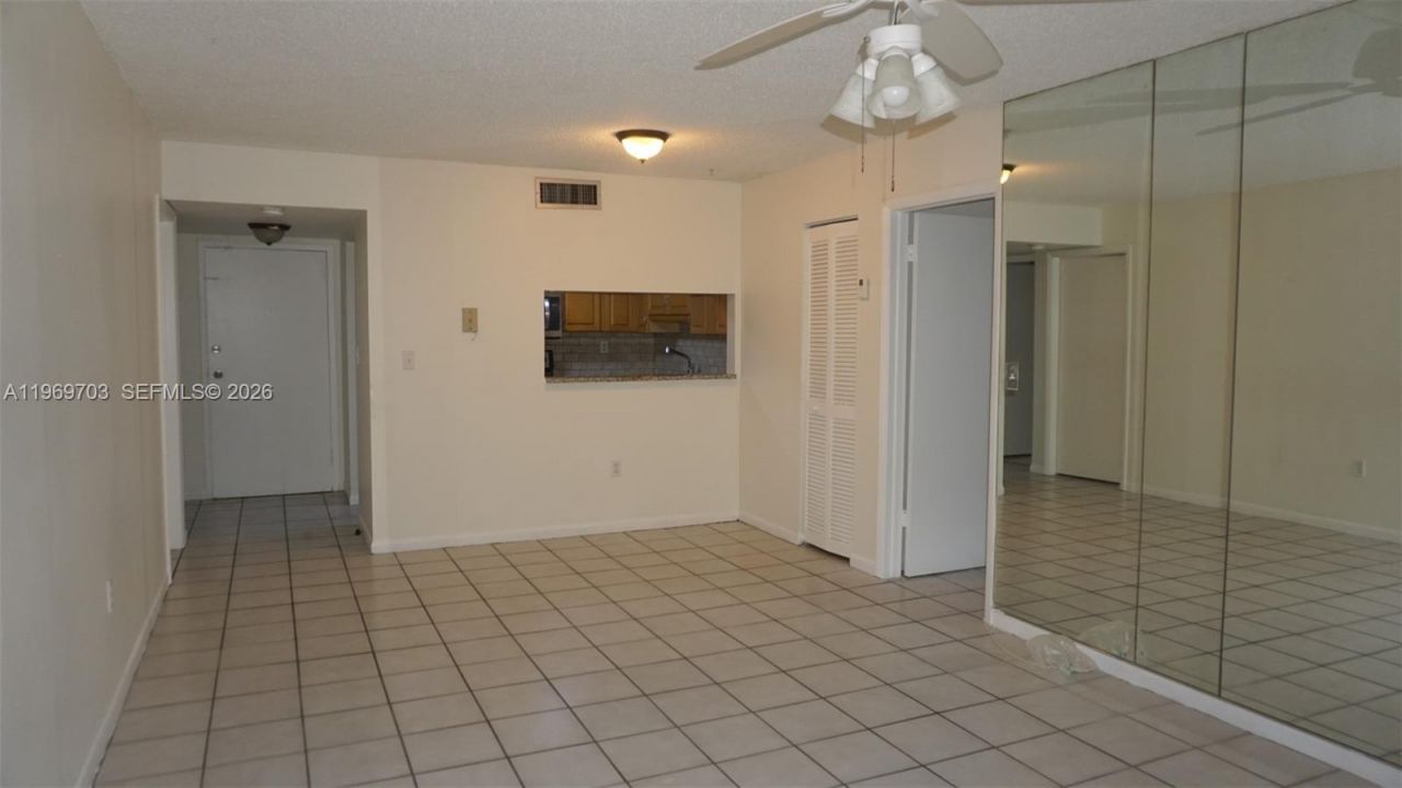 995 SW 84th Ave , Unit 218, Miami, FL 33144 Photo